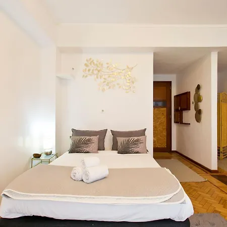 Aposentus - Downtown Bright Apartment *